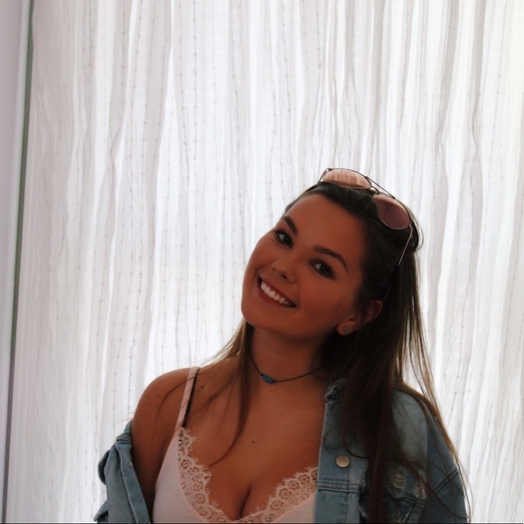 Meet your Posher, Charlotte - Picture 1 of 1